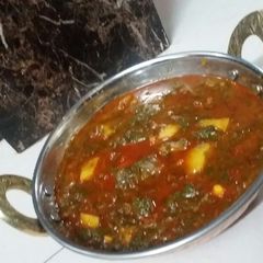 A picture of Aloo palak ki sabji.