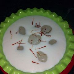 A picture of Rasgulla Shrikhand.