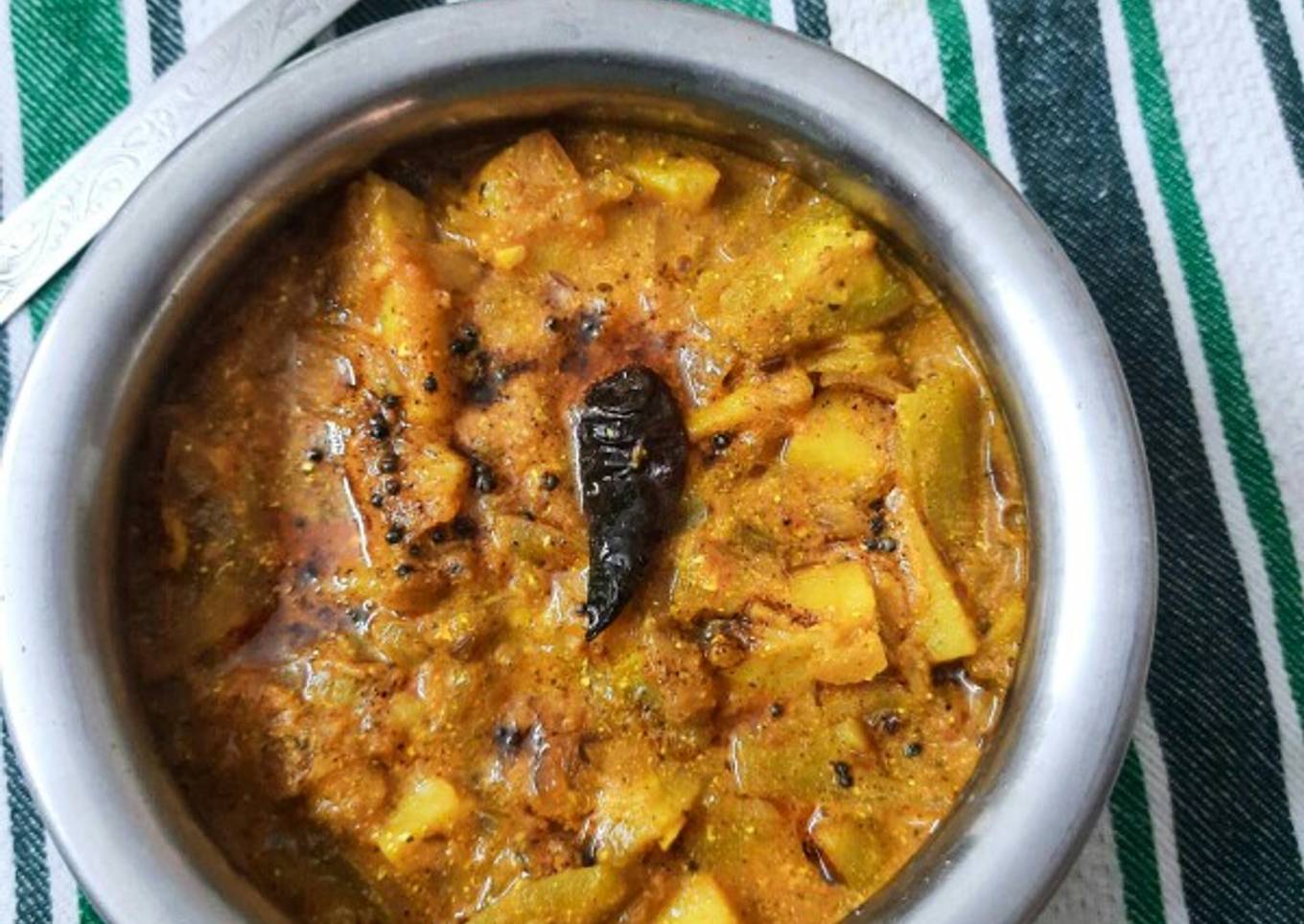 Pointed gourd & potato sabji