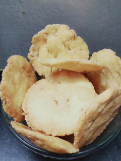 ફરસી પૂરી(farsi puri recipe in gujarati) રેસીપી મુખ્ય ફોટો