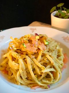 煙燻鮭魚開心果醬義大利麵 - 快速簡單料理 的食譜成品照片