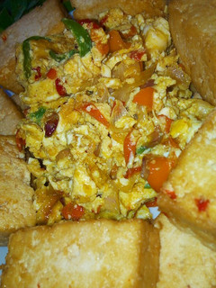 A picture of Awara with egg sauce(Tofu with egg sauce).