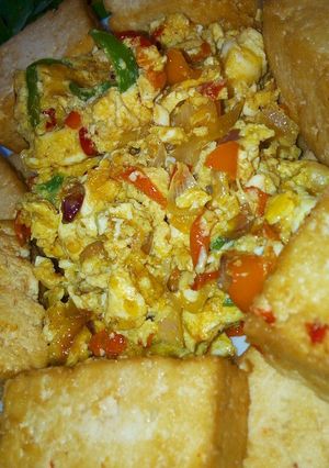 A picture of Awara with egg sauce(Tofu with egg sauce).