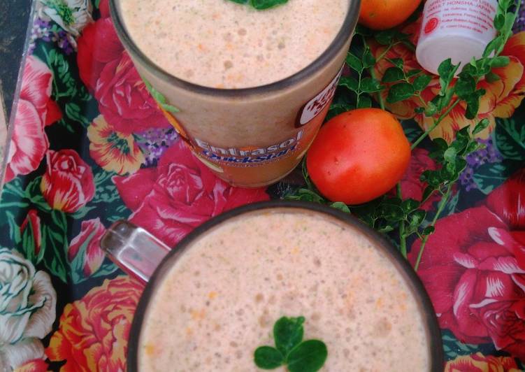 Smoothie KeTo-kelor tomat