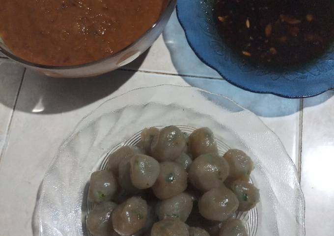 Resep Cilok ngunah bumbu kacang kental dan cuko, Lezat