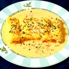 A picture of Bread Malai Roll.