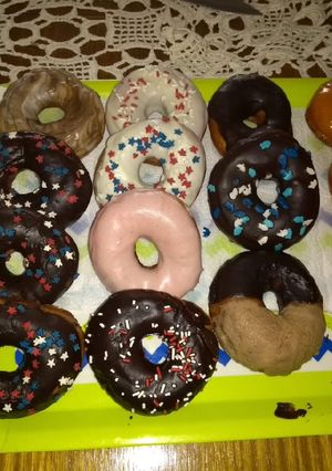 Una foto de Donuts: masa para fritas y horno