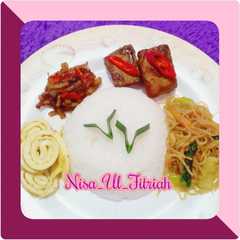 A picture of Nasi Uduk Rice cooker.