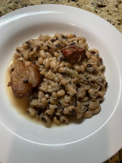 A picture of Black Eye Peas.