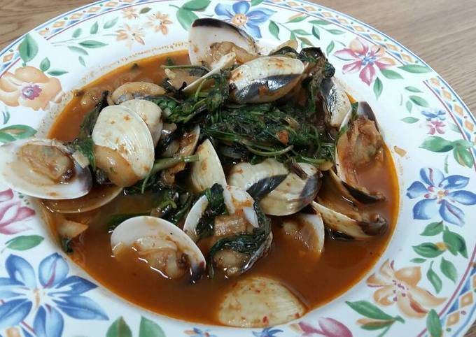 Sweet Basil with clams