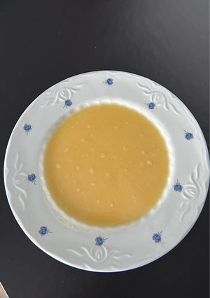 Foto principal de Caldo de pollo y verduras