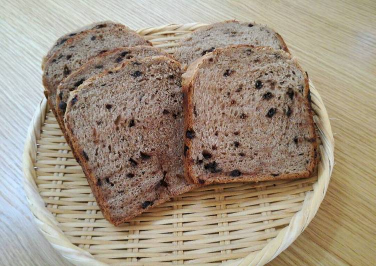 Banana and Chocolate chips bread using a bread machine