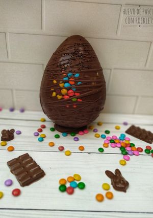 Una foto de Huevo de Pascua con rocklets 🐰