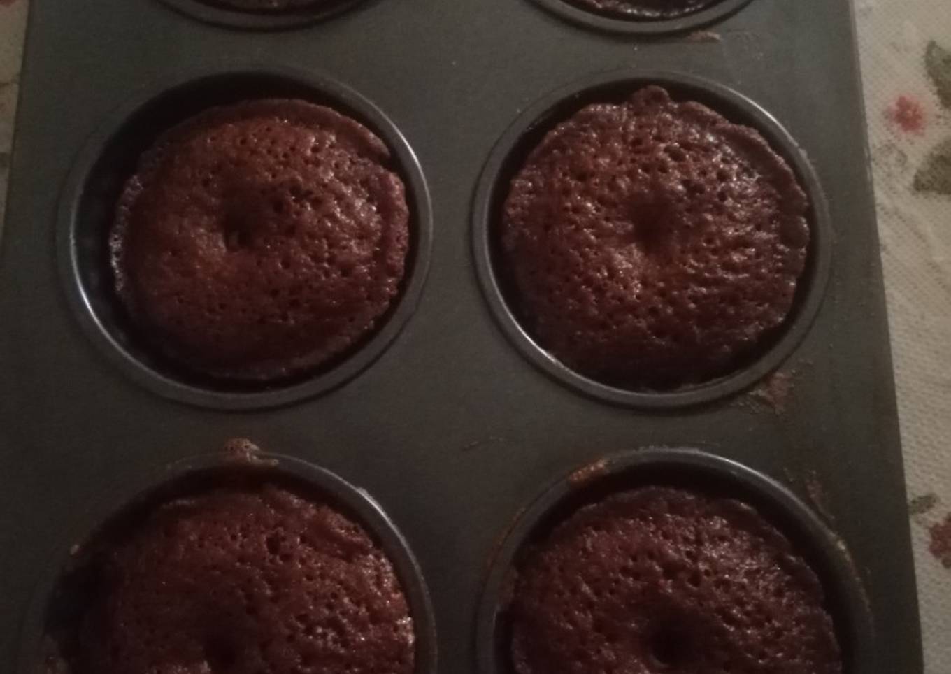 How to Prepare Homemade Chocolate donuts cup cakes