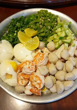 รูปของ ยำขนมจีน สูตรไข่ยางมะตูม by alice
