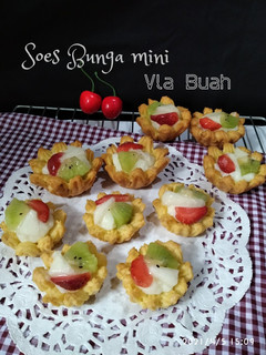 Foto resep *Kue Soes Bunga Mini vla Buah*