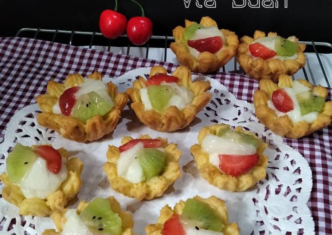 *Kue Soes Bunga Mini vla Buah*