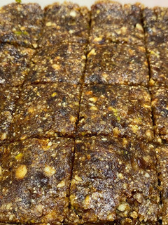 A picture of Khajoor paak. (dates squares).