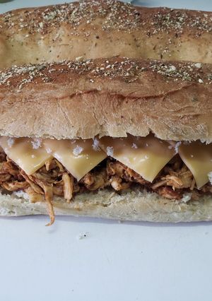 Una foto de Sándwich pollo BBQ