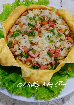 Hình của món Cơm chiên hạt giòn.