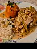 “Muslos de pollo al vino blanco con crema de puerros”