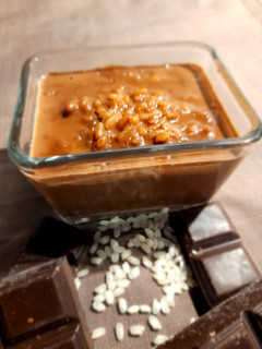 Una foto de Arroz con leche chocolatada