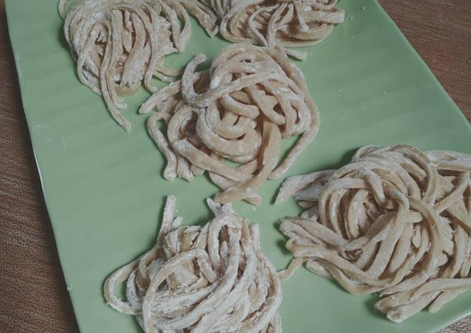 Cara Buat Mie Wortel,terigu protein sedang Rumahan