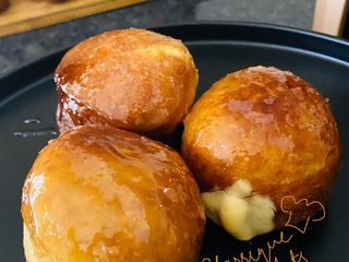 Crème Brûlée Donuts