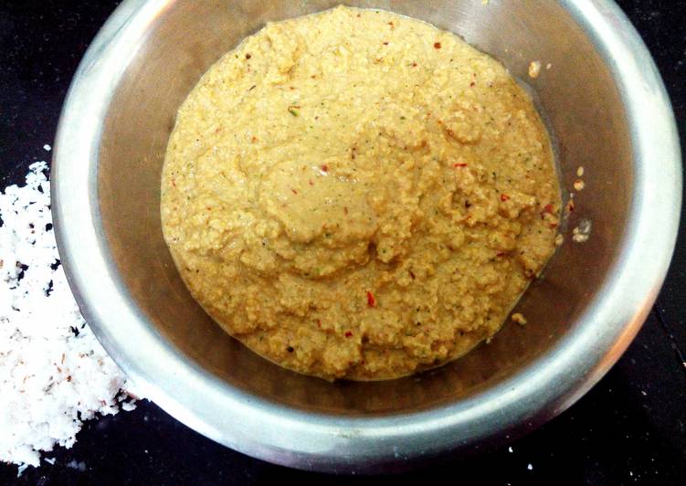 Recipe of Any-night-of-the-week Tamil Nadu style Coconut chutney / Thengai Thuvayal