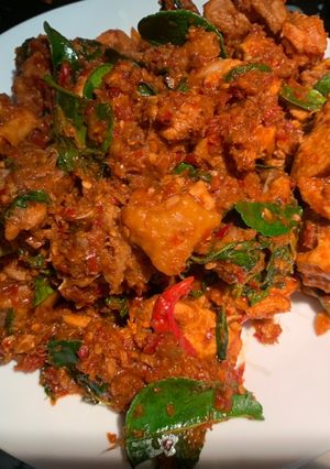 รูปของ ผัดเผ็ดไก่เหนียว