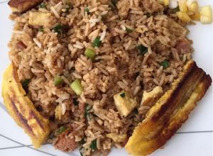 Una foto de Arroz Chaufa de cecina (comida regional de la selva peruana) 🌴