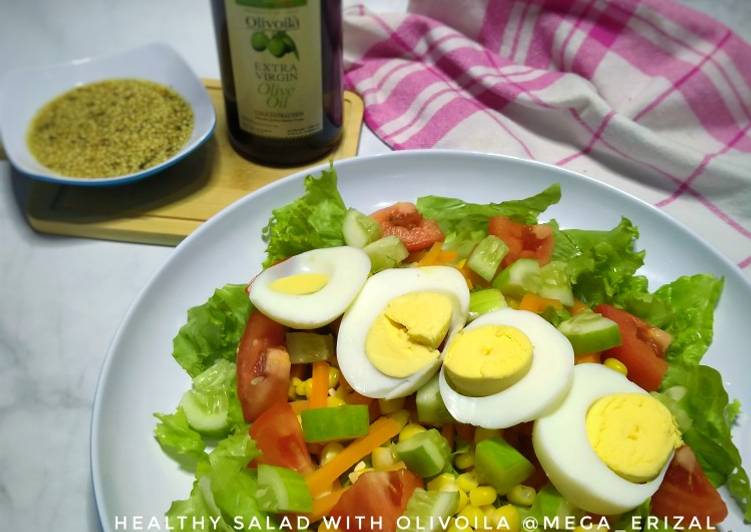 Healthy Salad with Olivoila