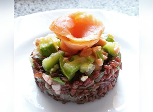 Foto di Riso rosso con zucchine e salmone