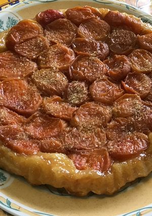 Une photo de Tarte renversée aux abricots