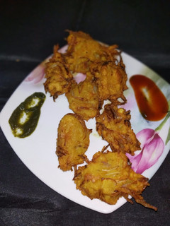 दाल भजिया (Dal bhajiya recipe in Hindi) रेसिपी मुख्य फोटो