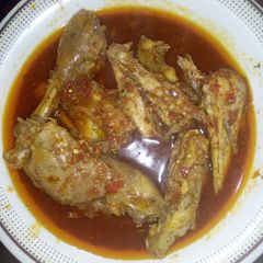A picture of Chicken peppersoup.