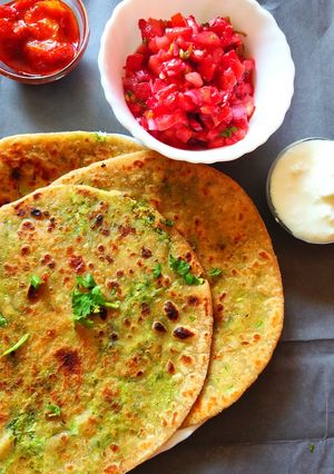 A picture of Broccoli Paratha.