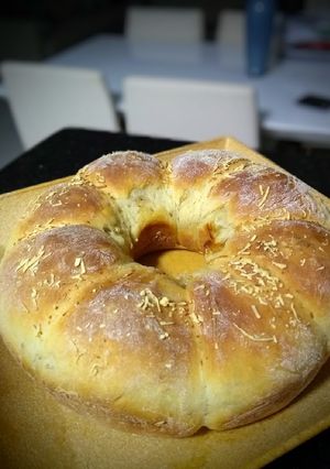 Foto de Pãozinho fácil recheado de calabresa e queijo