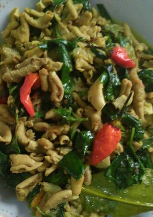 Foto resep Usus Ayam Daun Kemangi