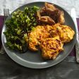 Tojáskrémes csirkemell, steak burgonyával, friss salátával - airfryer-ben