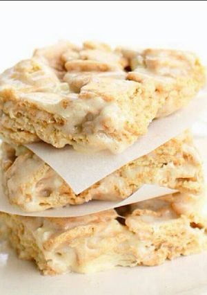 A picture of Cinnamon Toast Crunch Bars.
