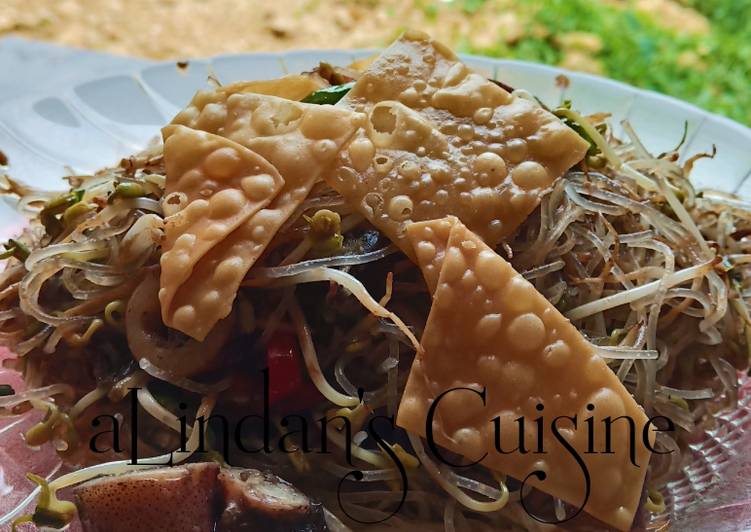 Bihun / Mihun pangsit seafood toge cambah