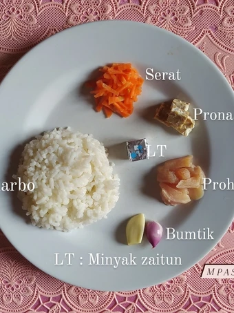 Langkah Mudah untuk Membuat Resep Bubur Ayam Wortel MPASI 6+ day 8 yang  Bikin Ketagihan Anti Ribet, Mantap Sekali