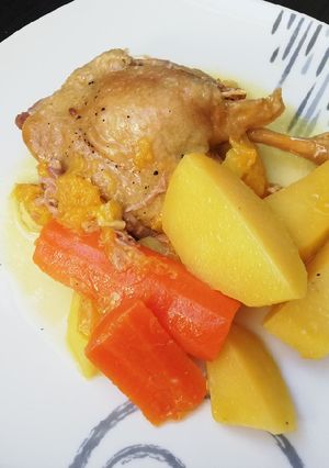 O poză a rețetei Pulpe de rață pe pat de portocale la multicooker.