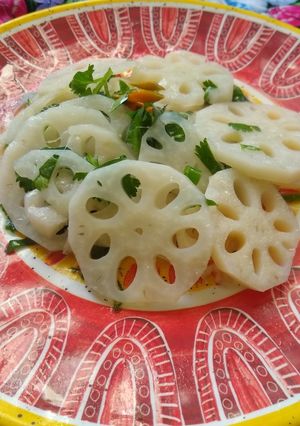 油淋香菜蓮藕 的食譜成品照片