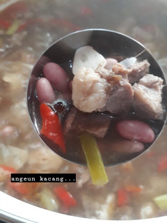 Foto resep 38. angeun kacang (sayur kacang merah)