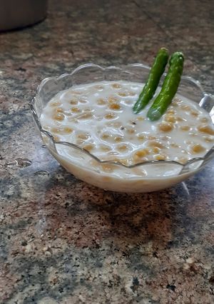 A picture of Restaurant style smokey boondi raita.