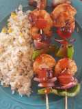 Brochetas de camarón