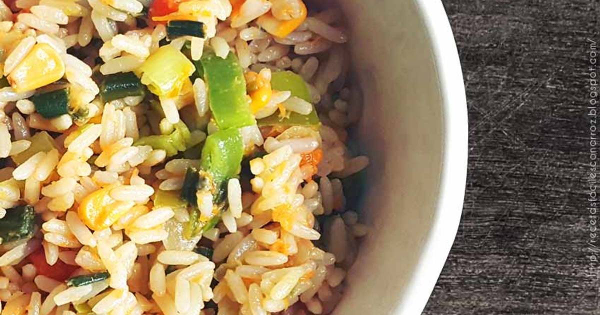 Sencillo y delicioso arroz vegetariano! Fácil, nutritivo, liviano y Súper  ECONÓMICO! Receta de Recetas fáciles con Arroz- Cookpad