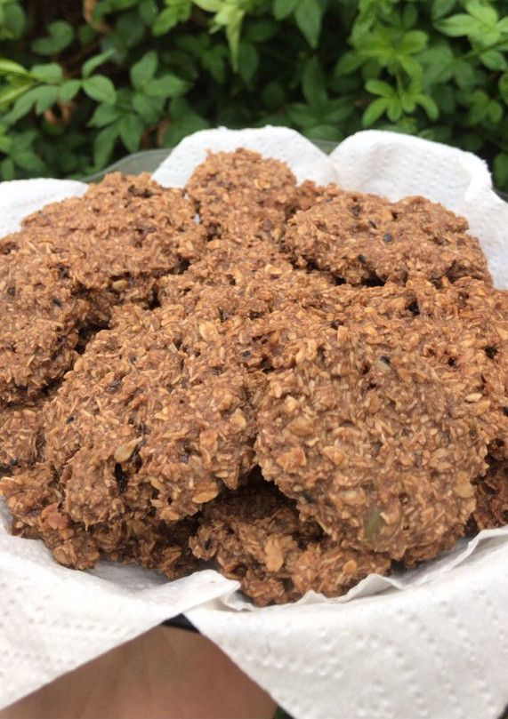 Una foto de Cookies saludables de avena coco y cacao
